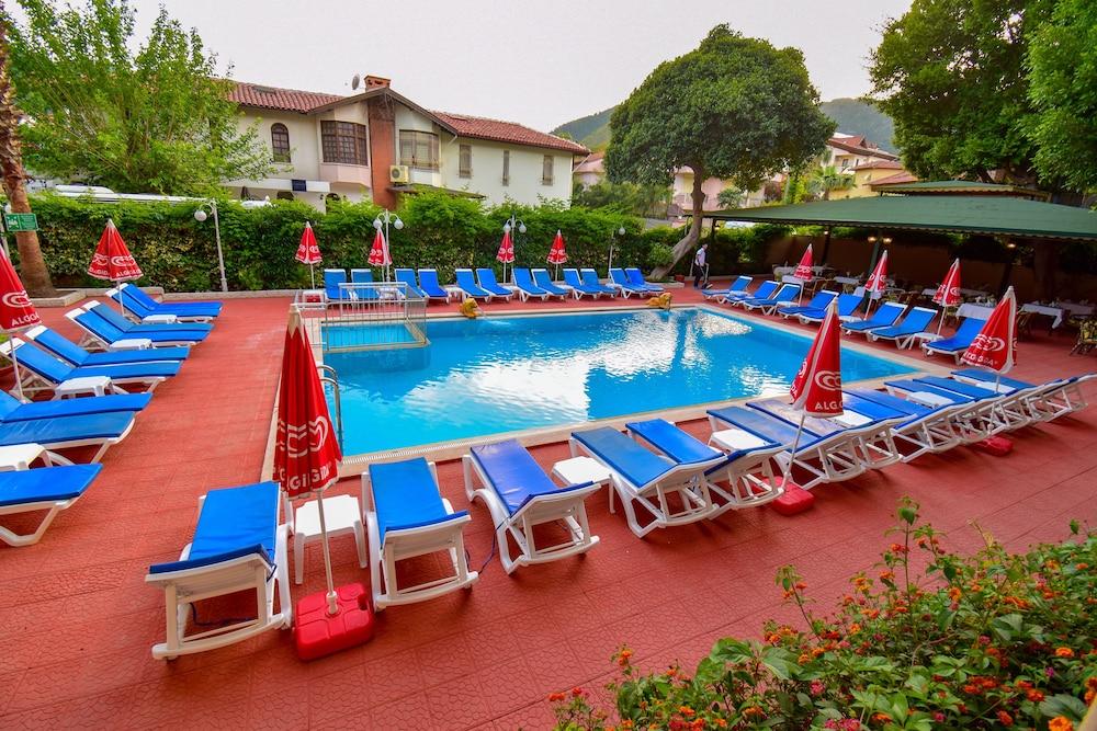 Juniper Hotel 伊丘美勒 外观 照片