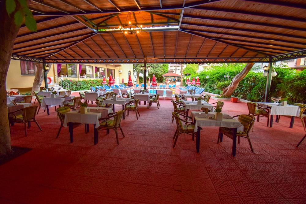 Juniper Hotel 伊丘美勒 外观 照片